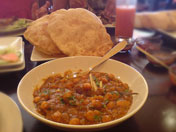 Chollay Bhatura
