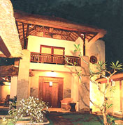 Villa Tirta, Waka Maya